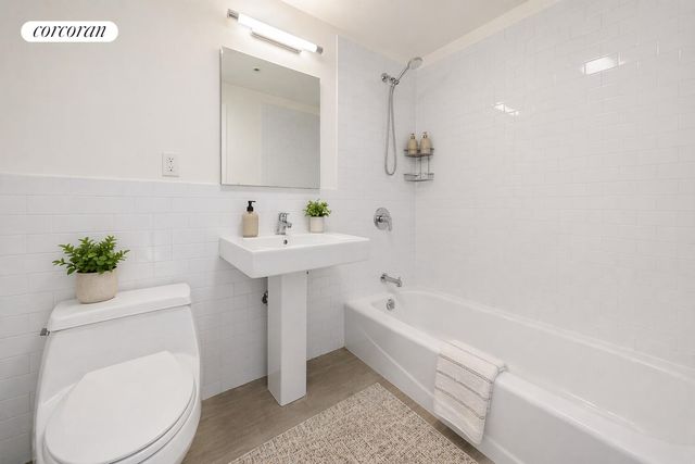 264 WATER Street PH7D, New York City, NY 10038