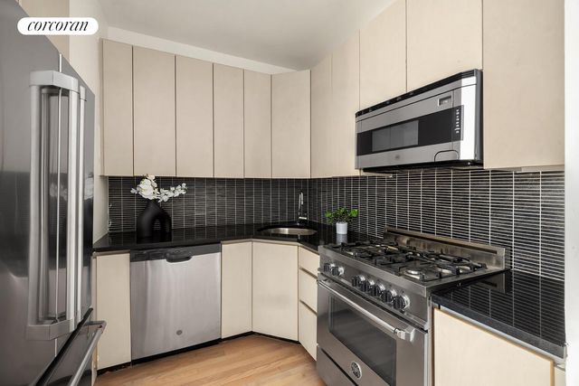 264 WATER Street PH7D, New York City, NY 10038