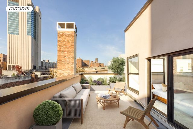 264 WATER Street PH7D, New York City, NY 10038