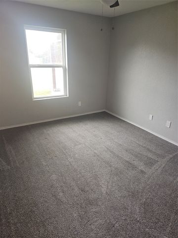 705 Rosedale Drive, Hewitt, TX 76643