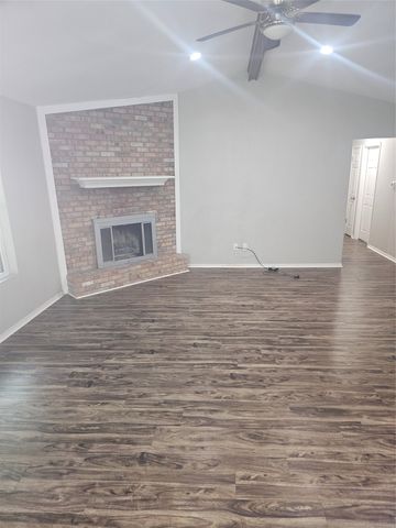 705 Rosedale Drive, Hewitt, TX 76643