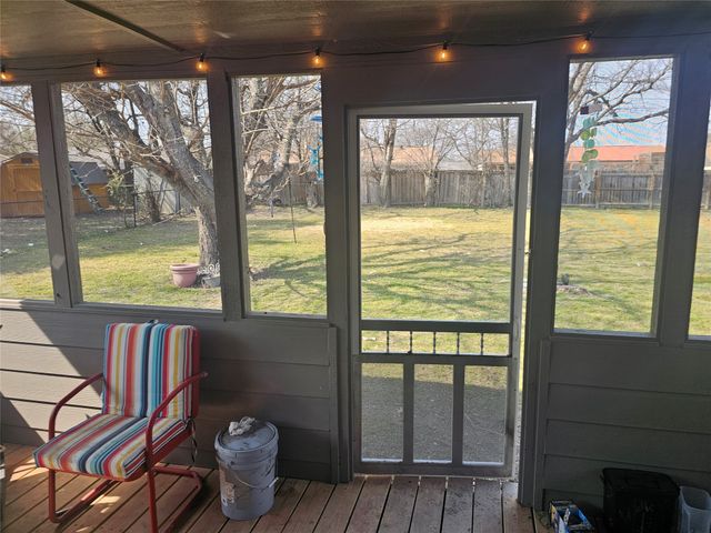 705 Rosedale Drive, Hewitt, TX 76643