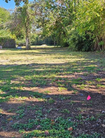 2714 Swanson Court, Dallas, TX 75210