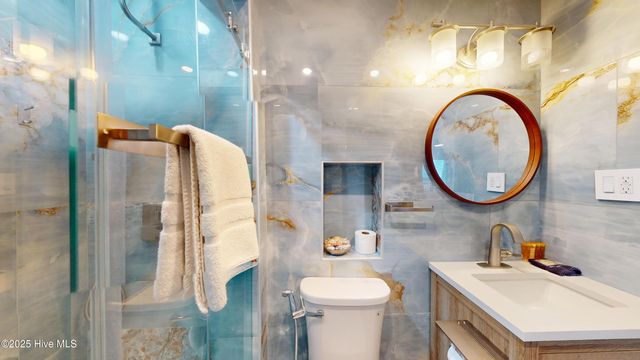 918 Carolina Beach Avenue N 3b, Carolina Beach, NC 28428