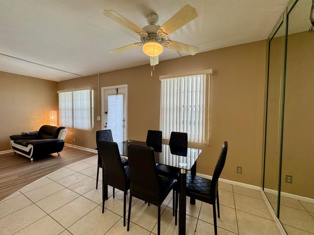 4019 Lincoln A, Boca Raton, FL 33434