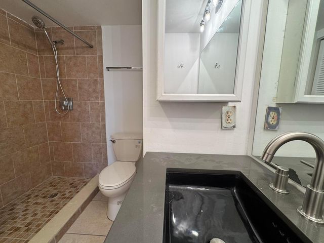 4019 Lincoln A, Boca Raton, FL 33434