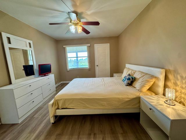4019 Lincoln A, Boca Raton, FL 33434