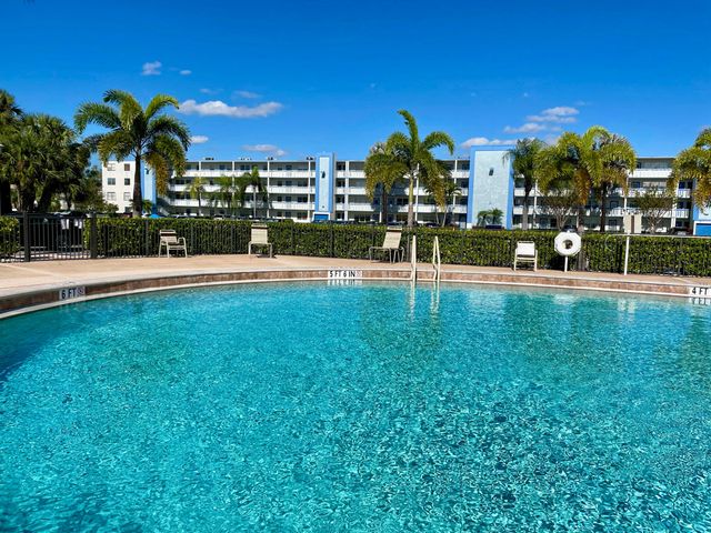 4019 Lincoln A, Boca Raton, FL 33434