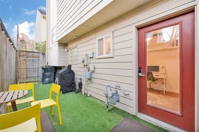 939 Colorado Street 8, Houston, TX 77007