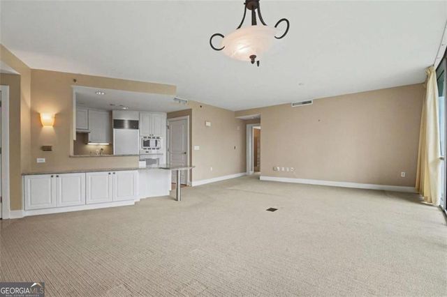 700 Park Regency Place NE APT 1203, Atlanta, GA 30326