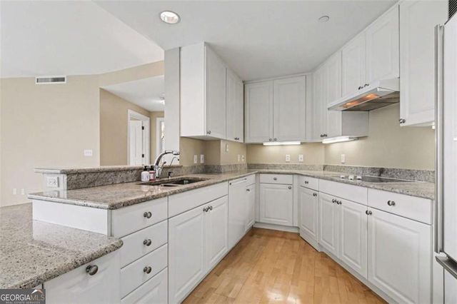 700 Park Regency Place NE APT 1203, Atlanta, GA 30326