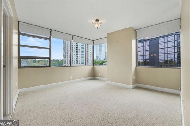 700 Park Regency Place NE APT 1203, Atlanta, GA 30326