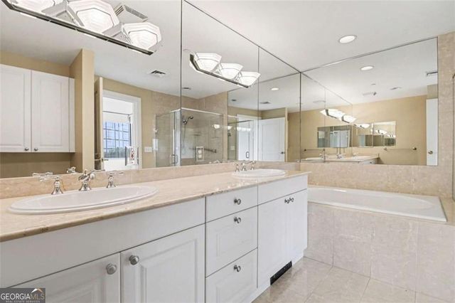 700 Park Regency Place NE APT 1203, Atlanta, GA 30326