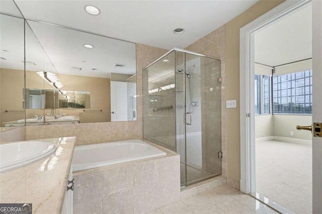 700 Park Regency Place NE APT 1203, Atlanta, GA 30326