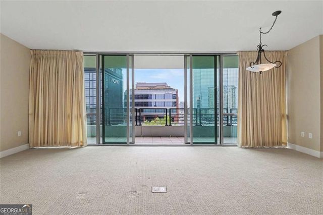 700 Park Regency Place NE APT 1203, Atlanta, GA 30326