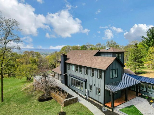 20 Old Stone Road, Valley Cottage, NY 10989