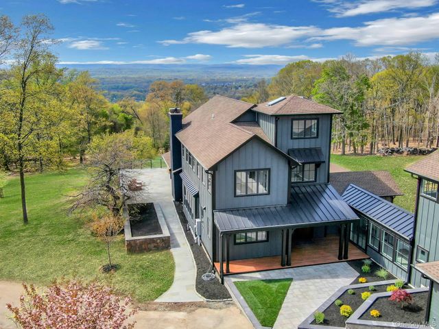 20 Old Stone Road, Valley Cottage, NY 10989