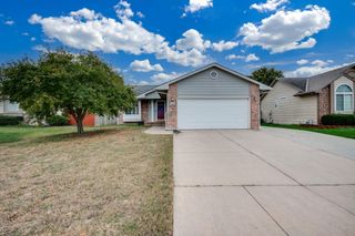 1307 E Lonna, Haysville, KS 67060
