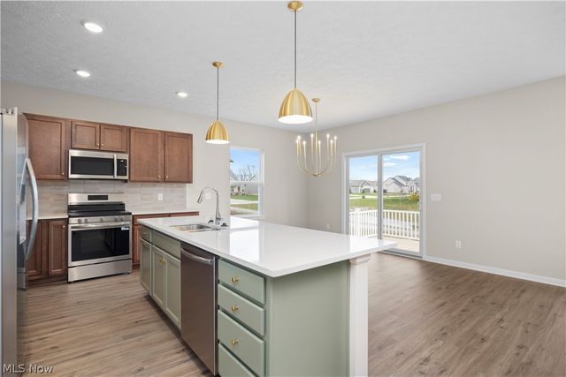 13242 Timber Trail, Grafton, OH 44044