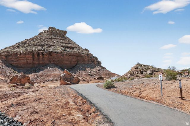 4004 E CERRO WAY, St. George, UT 84790