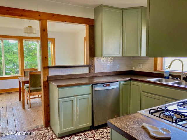 1409 Sunnyside Drive, Craig, AK 99921