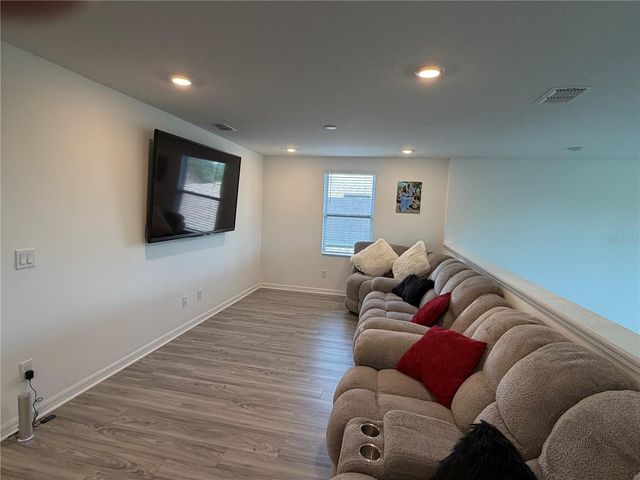 501 STEERVIEW STREET, St Cloud, FL 34771