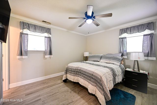 200 Dale Drive, Jacksonville, NC 28540