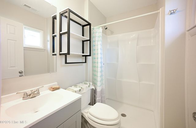 200 Dale Drive, Jacksonville, NC 28540