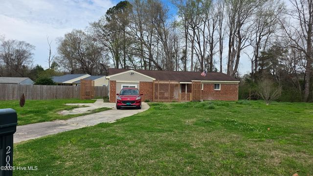 200 Dale Drive, Jacksonville, NC 28540