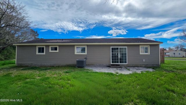 200 Dale Drive, Jacksonville, NC 28540