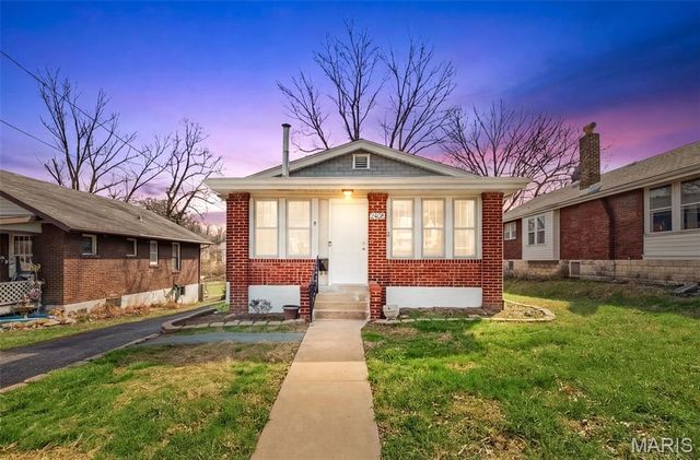 2408 Charlack Avenue, Overland, MO 63114