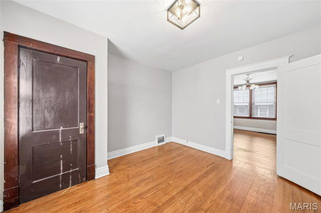 2408 Charlack Avenue, Overland, MO 63114