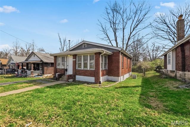 2408 Charlack Avenue, Overland, MO 63114