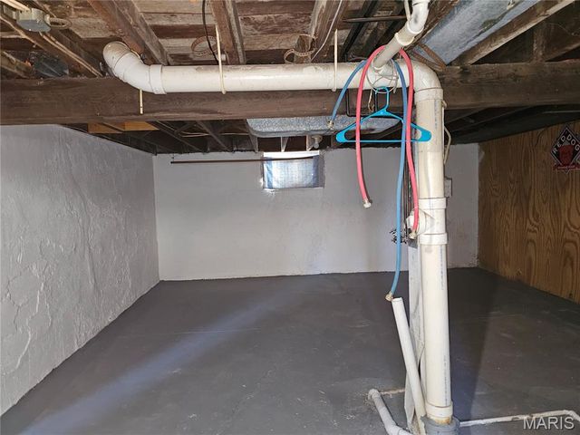 2408 Charlack Avenue, Overland, MO 63114