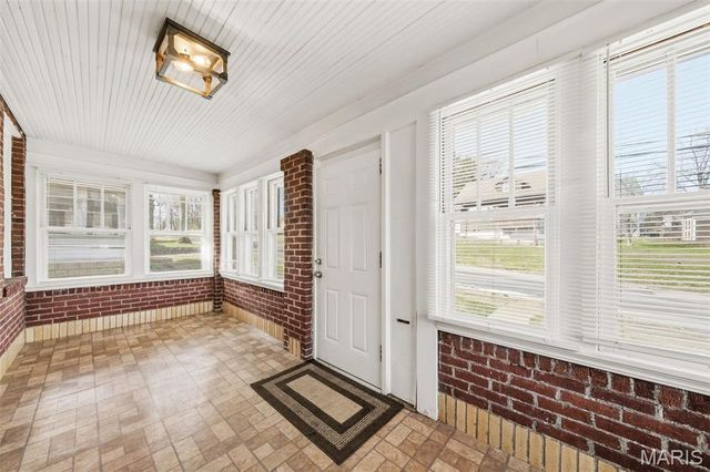 2408 Charlack Avenue, Overland, MO 63114