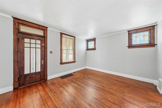 2408 Charlack Avenue, Overland, MO 63114