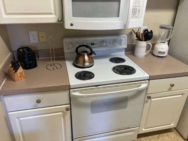 5512 METROWEST BOULEVARD 304, Orlando, FL 32811