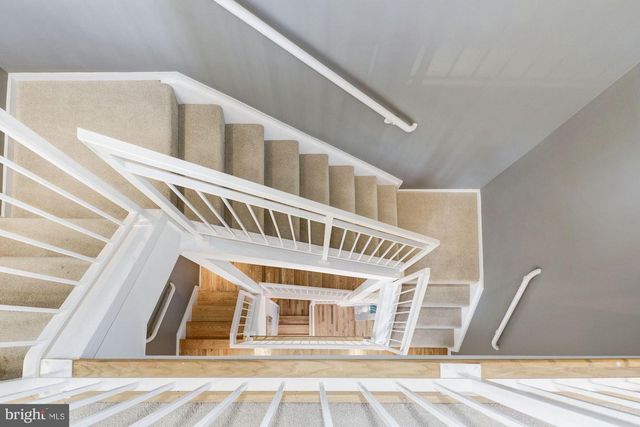 1662 N QUINN ST N, Arlington, VA 22209