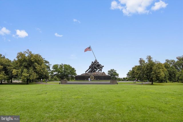 1662 N QUINN ST N, Arlington, VA 22209