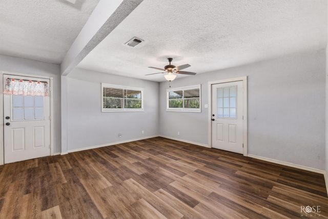 9570 Grapevine Avenue, San Angelo, TX 76901