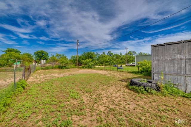 9570 Grapevine Avenue, San Angelo, TX 76901