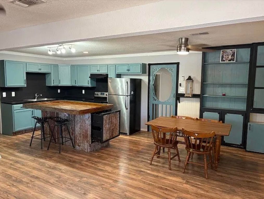 Image 3 of property listing at 9570 Grapevine Avenue, San Angelo, TX 76901