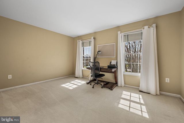 105 CROSSPOINTE DR, West Chester, PA 19380