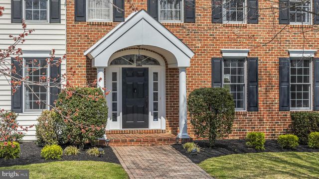 105 CROSSPOINTE DR, West Chester, PA 19380