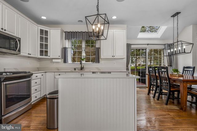 105 CROSSPOINTE DR, West Chester, PA 19380
