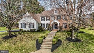 105 CROSSPOINTE DR, West Chester, PA 19380