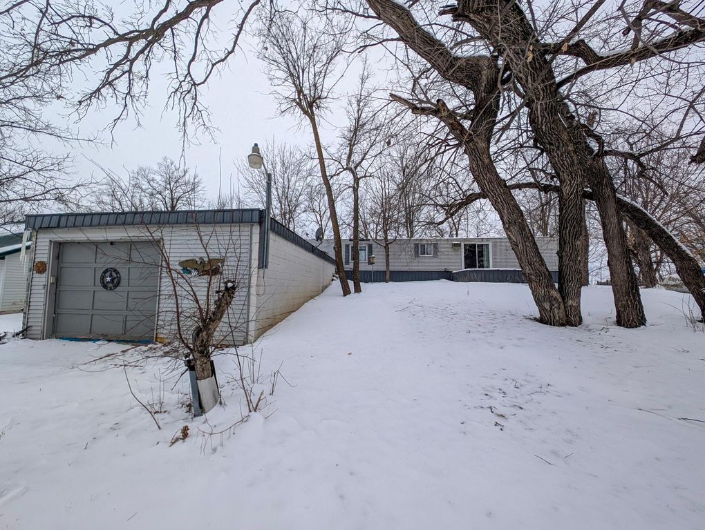 43099 Ja Ma Ka Road, Dent, MN 56528