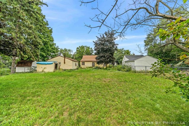 348 Ridgewood Street, Grand Rapids, MI 49548