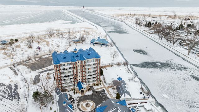 200 Lake Street 3B, St. Joseph, MI 49085