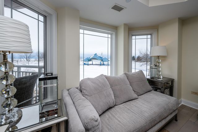 200 Lake Street 3B, St. Joseph, MI 49085